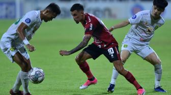 Persebaya Rusak Malam Indah Bali United