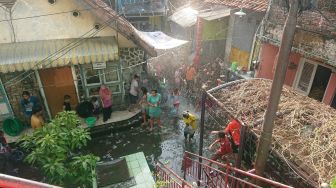 Jelang Ramadhan, Warga Bustaman Semarang Gelar Tradisi Gebyuran