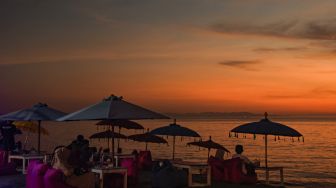 Menikmati Keindahan Senja di Pantai Tanjung Bias Lombok
