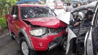 Adu Banteng Avanza versus Strada di Tuban, Seorang Penumpang Tewas