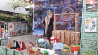 Pentas Seni Bunda Pustaka SD Negeri Borong Makassar Angkat Konsep Metaverse