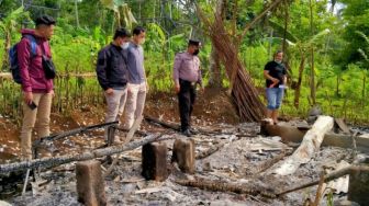 Polisi Benarkan Ada Warga yang Lihat Sosok Misterius Berwajah Menakutkan Sebelum Rumah Nenek Entar Terbakar