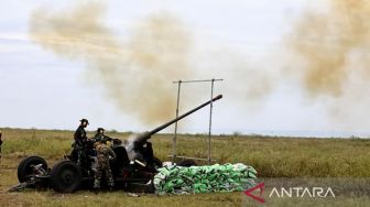 Pasukan Artileri Pertahanan Udara TNI AD Latihan Perang di Lumajang