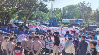 Hari Ini, 18 Kampus Gabungan Bakal Gelar Unjuk Rasa di DPRD Riau