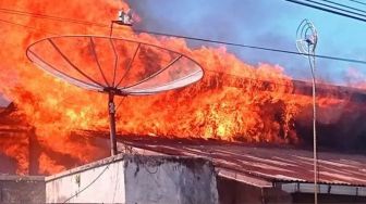 4 Rumah di Bukittinggi Ludes Terbakar, Kerugian Capai Ratusan Juta