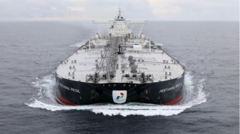Kapal Tanker Pertamina Asal Rusia Diblokir Aktivis di Perairan Denmark