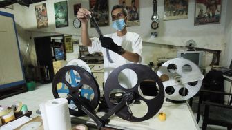 Intip Perawatan Film Sinematek Seluloid di Pusat Perfilman Usmar Ismail