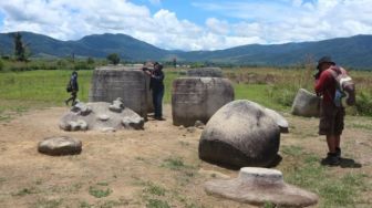 Wisata Situs Megalitik Tersebar di Kawasan Taman Nasional Lore Lindu Kabupaten Poso dan Sigi