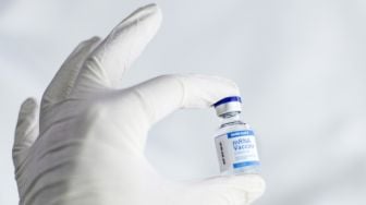 Didesak DPR, Kemenkes Janji Akan Tinjau Ulang Supaya Masyarakat Memperoleh Vaksin Halal