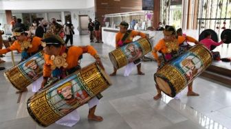 Seru! Atraksi Kesenian Gendang Beleg Buka Pertemuan Ekonomi G20 di Lombok NTB