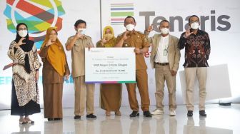 Salurkan Ratusan Beasiswa dan Bantuan Sekolah Hingga Rp1 Miliar, Wali Kota Cilegon: PT. Tenaris SPIJ Dukung Pendidikan