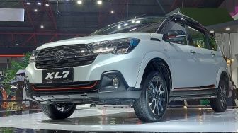 Suzuki XL7 Alpha FF Tampil Perdana di IIMS Hybrid 2022, Jadi Varian Eksklusif