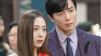 Sinopsis Drama Korea Crazy Love Episode 8: Lee Shin Ah Diperkenalkan sebagai Tunangan di Depan Umum