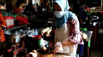 Harga Daging Ayam di Karangasem Tembus Rp42 Ribu per Kg