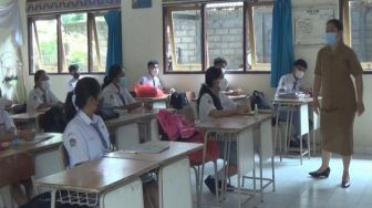 PTM di Jembrana Belum Bisa 100 Persen, Ini Sebabnya