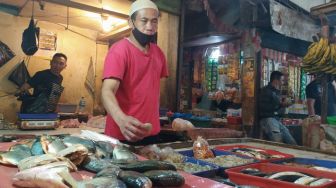 Jelang Ramadhan, Harga Sejumlah Ikan di Kota Cimahi Merangkak Naik, Pedagang Duga Ini yang Jadi Penyebabnya