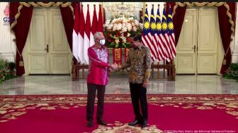 Jokowi Sambut Kedatangan PM Malaysia Ismail di Istana Merdeka
