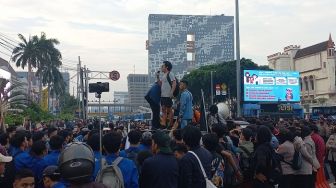 Mahasiswa Bergerak Tolak Wacana Tiga Periode Presiden Jokowi, Anggota DPRD Lebak: Saya Berharap Berhenti Untuk Demo