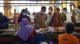 H-1 Puasa Ramadhan, Penjual Daging Segar di Pasar Beringharjo Keluhkan Harga yang Melonjak Tinggi