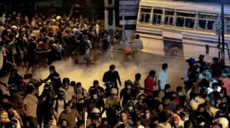 Sri Lanka Tegas Perintahkan Polisi Tembak Demonstran Ricuh di Tempat