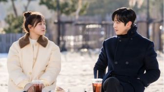 Terinspirasi Drama Korea A Business Proposal, Ini 5 Cara PDKT ala Kang Tae Moo