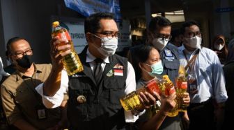 Ada Pemirsa Budiman, Warga Jawa Barat Tak Perlu Antre Berjam-jam untuk Beli Minyak Goreng Murah