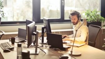 Apa Itu Workaholic? Ini Dia Gejala "Gila Kerja" dan Dampak Buruknya