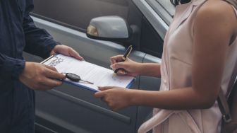 Daftar Lengkap Perusahaan Asuransi Mobil Terbaik, Ulasan dari Lifepal!
