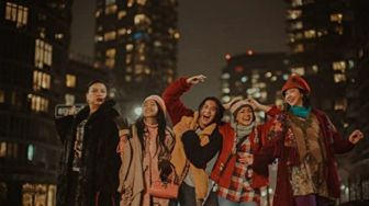 Sinopsis film Ali & Ratu Ratu Queens: perjalanan mencari ibu