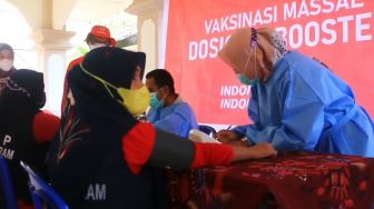 Lansia di Konawe Selatan Dilarikan ke Rumah Sakit Usai Vaksinasi Covid-19