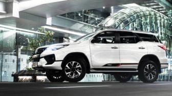 Harga Toyota Fortuner 2022 Lengkap dengan Spesifikasinya, Cocok untuk Berlebaran?