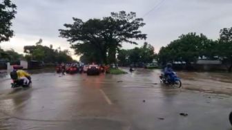 Gedebage Banjir, Jalan Soekarno Hatta Bandung Macet Parah Jelang Azan Magrib