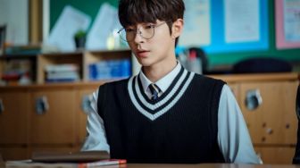 Hwang In Yeop Lagi-lagi Jadi Anak SMA dalam Drama Baru The Sound of Magic
