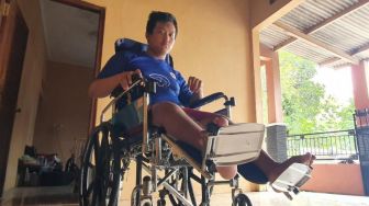 Kisah Koko Penyandang Disabilitas Sejak Lahir yang Dapat Bantuan Kursi Roda hingga Ditawari Pekerjaan Bupati Sleman