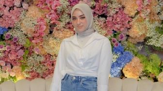 10 Inspirasi Outfit Dinan Fajrina Istri Doni Salmanan yang Kece Abis