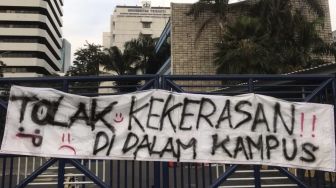 Presma Trisakti Diduga Dianiaya Alumni Gegara Segel Parkiran Berbayar di Kampus