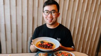 Punya 2 Juta Followers, Food Vlogger Andre Sarwono Santap Seribu Menu di 5 Kota di Indonesia