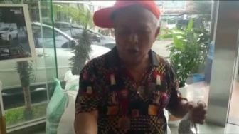 Bos Jembatan Rumambe Karawang Beli Pajero Sport dengan Uang Koin Rp500: Buat Ulang Tahun Istri