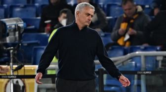 Ditahan Imbang Napoli, Jose Mourinho Tuding Wasit Tak Ingin Roma Menang
