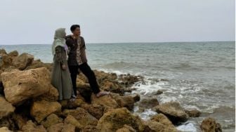 Pemandangan Indah di Pantai Slopeng Sumenep Madura Sungguh Menyihir Mata