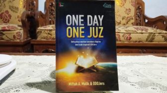 Belajar Mencintai Kitab Suci dalam Buku One Day One Juz