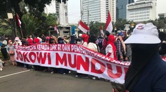 Lengserkan Jokowi Menggema saat Demo 11 April di Patung Kuda