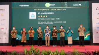 Semen Gresik Sabet Dua Penghargaan TOP CSR Awards 2022
