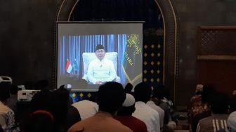 Beri Ceramah Tarawih Secara Daring di Masjid Kampus UGM, Yahya Cholil Staquf Ajak Muslim Tinggalkan Konflik Identitas