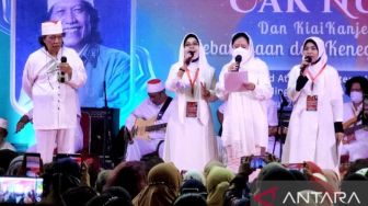 Diundang Megawati Isi Ceramah, Cak Nun: PDI Sudah Tak Tepat Berjuang Lagi