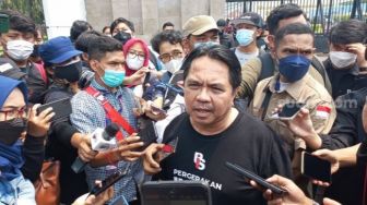 Ade Armando Dikeroyok Saat Demo, Beredar Nama Penyusup Masuk ke Mahasiswa Warga Cisarua Bogor