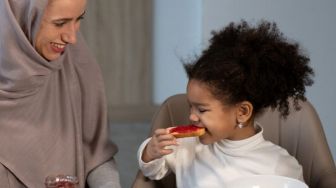 5 Tips  Ajarkan Anak Puasa Pertama, Orangtua Baru Mesti Tahu