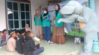 Mengintip Kegiatan Pojok Literasi Sekolah di Bulan Ramadhan, Keliling Masjid Tanamkan Pentingnya Konservasi