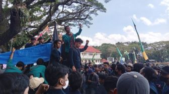 DPRD Sepakat Tolak Penundaan Pemilu 2024, Demo Mahasiswa di Malang Bubar