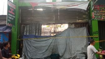 Kebakaran Bengkel Motor Tewaskan Satu Keluarga di Jakut, Saksi: Ada Kaki Kejepit Rolling Door